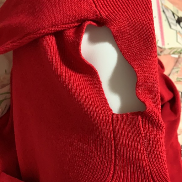 3/$15 Gianni Bini Red Long Sleeve w/ Bell Sleeves - Picture 2 of 3